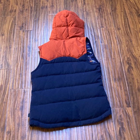 Patagonia Women's Bivy Hooded Down Vest - Picture 5 of 6